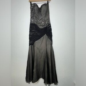 Mike Brent gown evening vintage beaded sz 8 strapless black